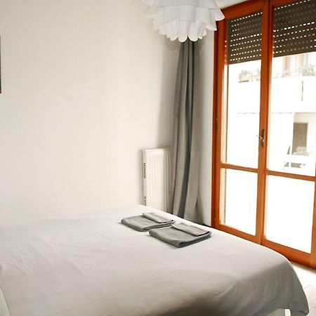 Viareggio Seaside Apartment Private Parking ภายนอก รูปภาพ